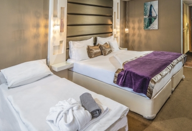 Standard double room with 1 extra bed - Residence Balaton Hotel Conference & Wellness Hotel Siófok